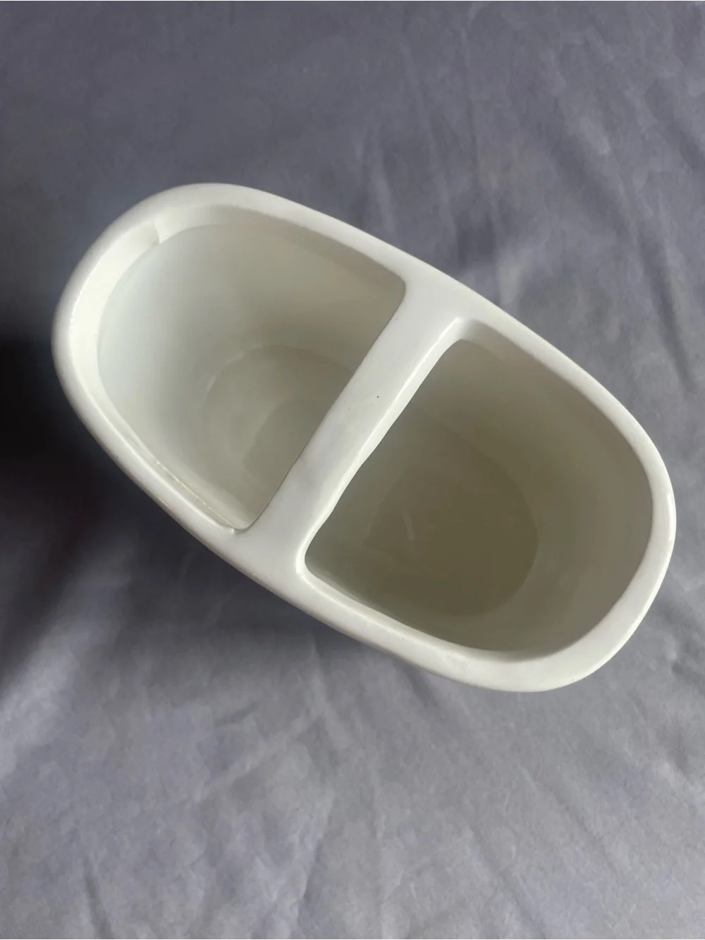 Peanuts Snoopy Ceramic Toothbrush Holder in White with Character Art NWT